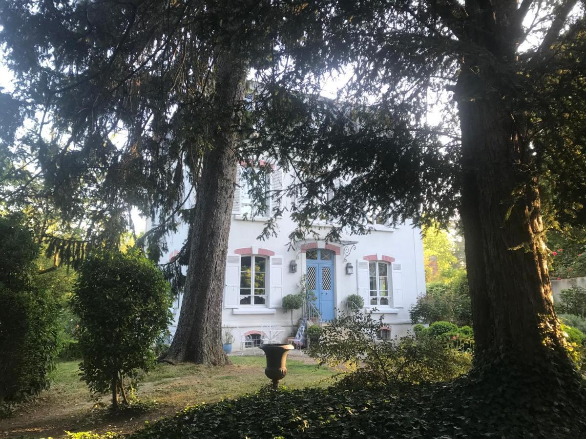 Le Clos Des Princes Châtenay Kültér fotó